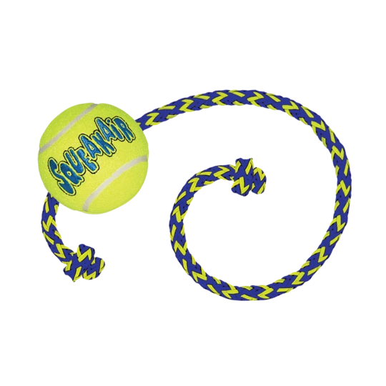 KONG Air Squeaker Tennis Ball M 6 cm met touw 52 cm